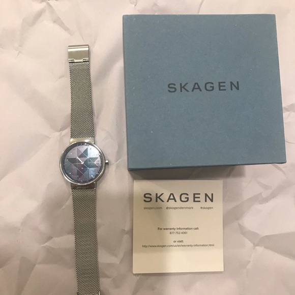 Skagen SKW2833 Quartz Silver Watch - Picture 3 of 6